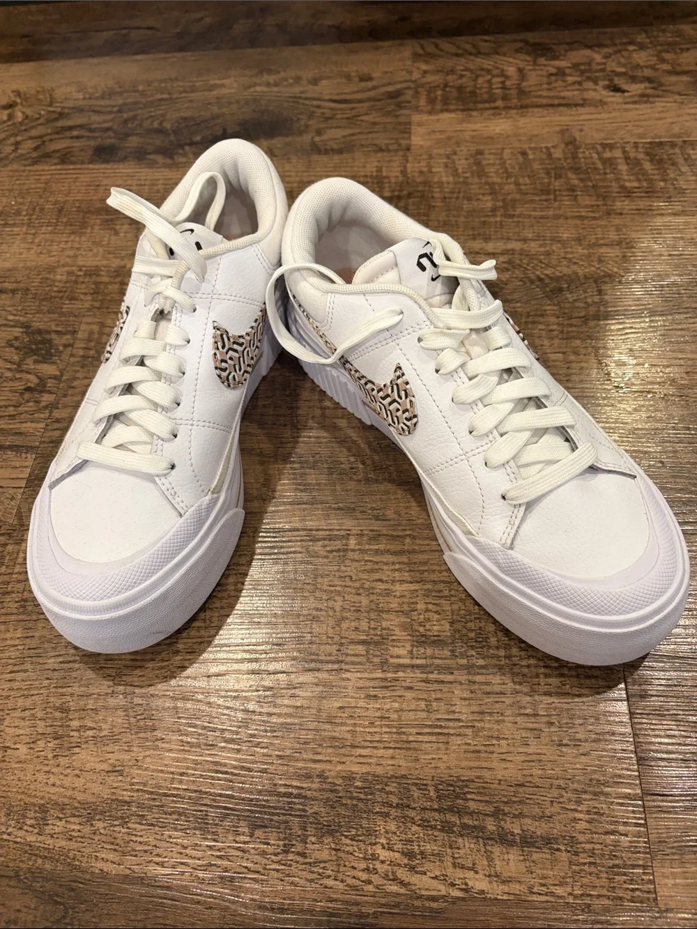 Nike Court Legacy Lift United in Victory Sneaker